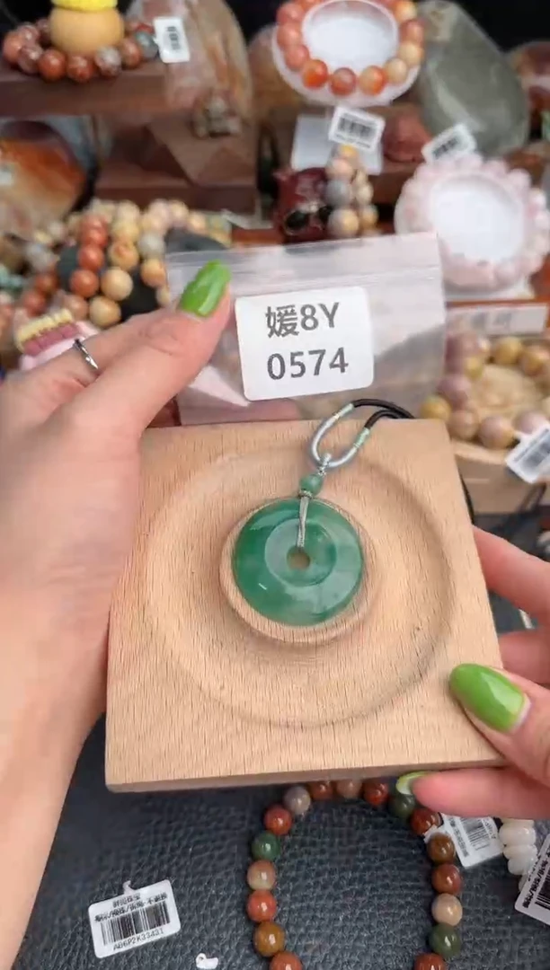 【闪购商品】石英质玉手链未镶嵌8Y0574