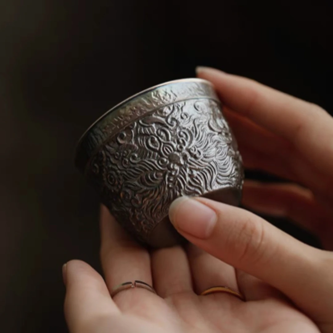 溜银万彩麒麟祥云杯品茗杯