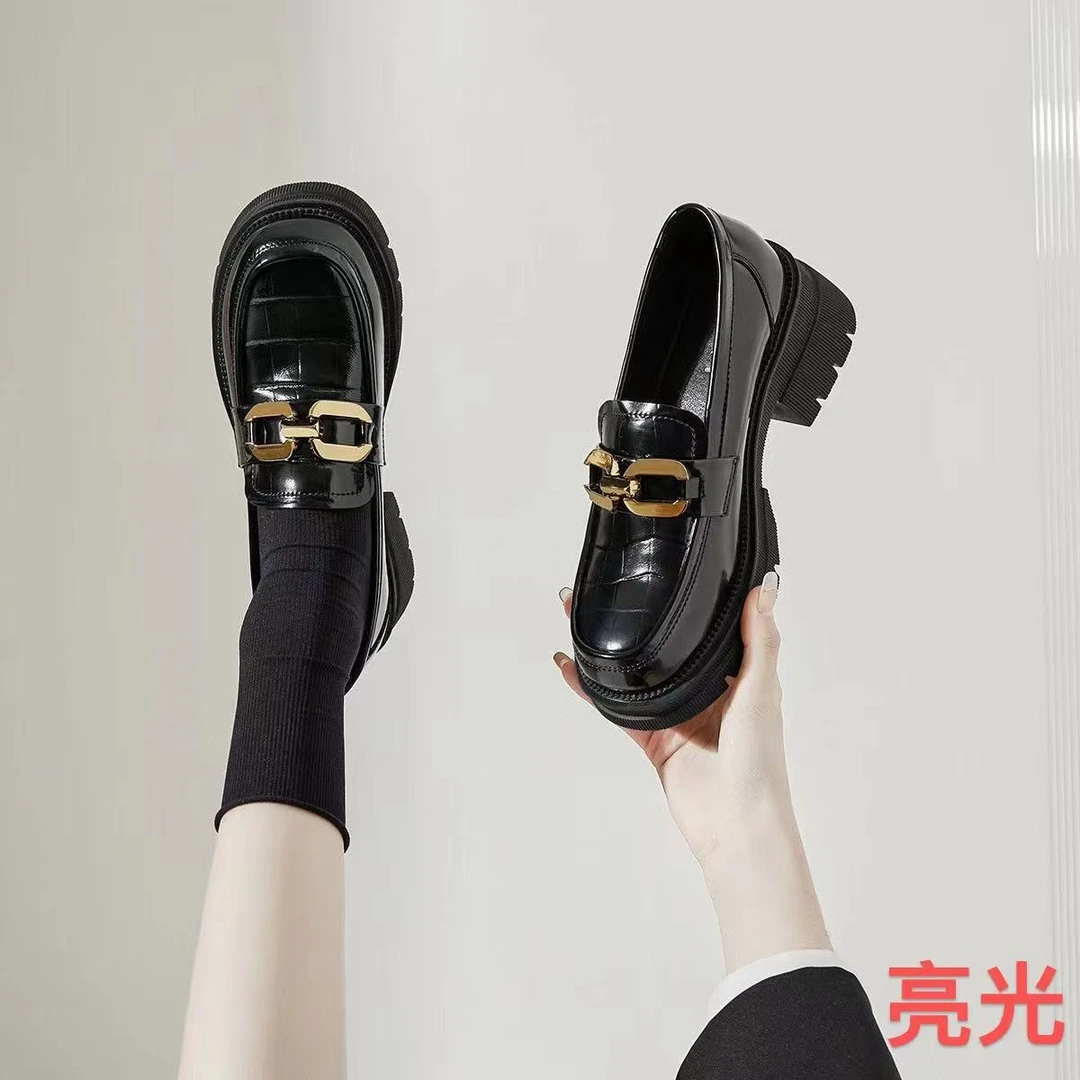 优雅增高厚底皮鞋圆头亮光粗跟乐福女鞋