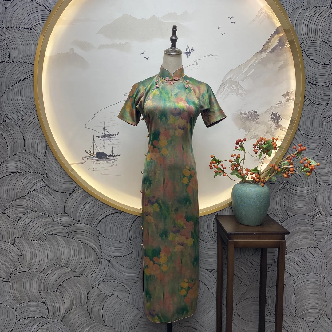 勾丝-【莲池清波】良辰媄锦桑蚕丝香云纱手工中长款旗袍衣长约125CM