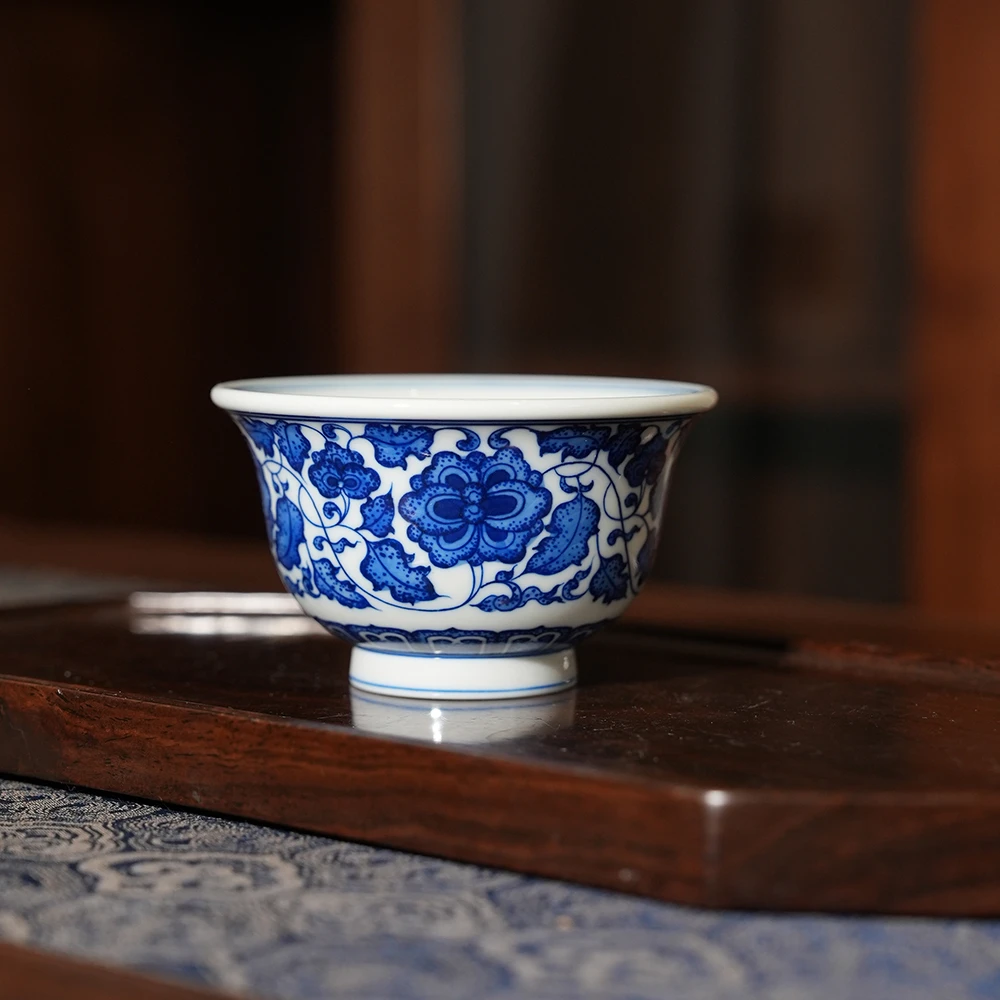 【小乔赏瓷】景德镇纯手工手绘青花缠枝蝴蝶压手杯（yyz35）