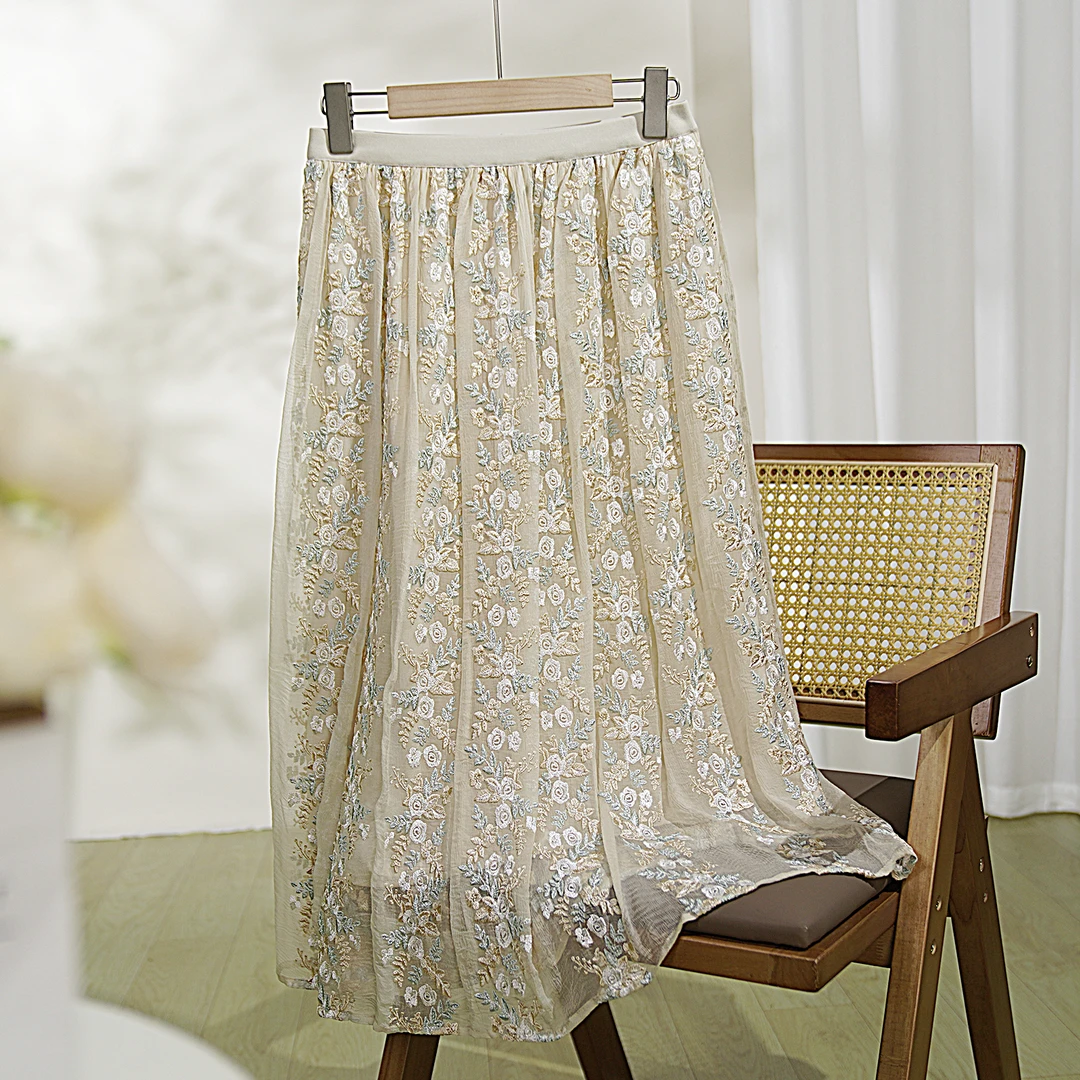 桑蚕丝半身裙女轻奢刺绣百搭高腰时尚夏季休闲LW   2Q660111 米色