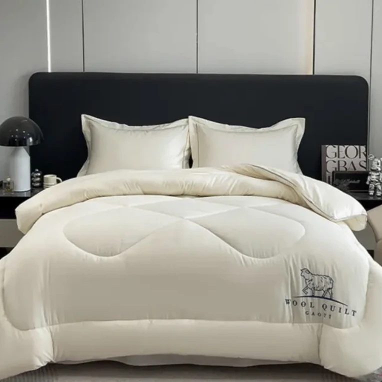 刺绣款澳洲纯羊毛被吸湿排潮加厚锁温恒温保暖柔软绵羊毛亲肤纯色