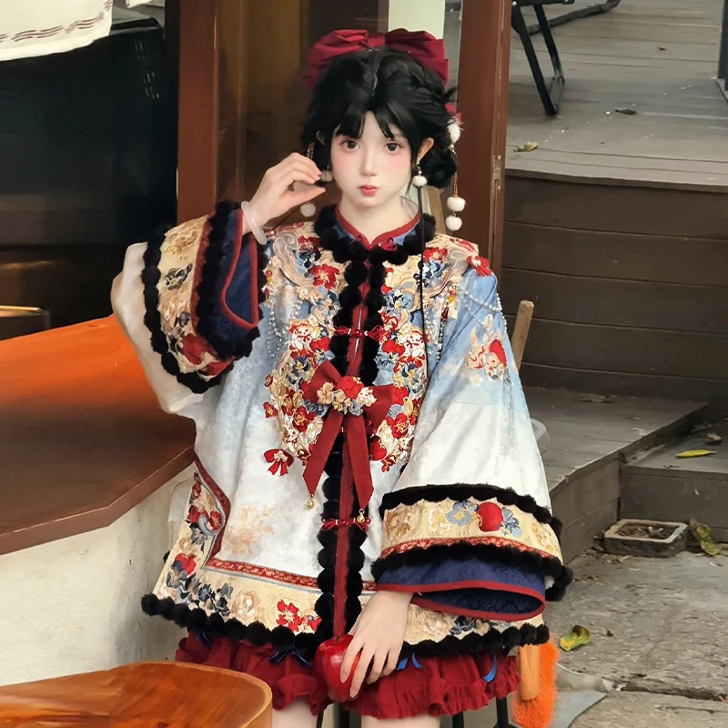 余丸丸【白雪梦境】原创刺绣云肩清汉女汉服国风红人上新秋冬新款