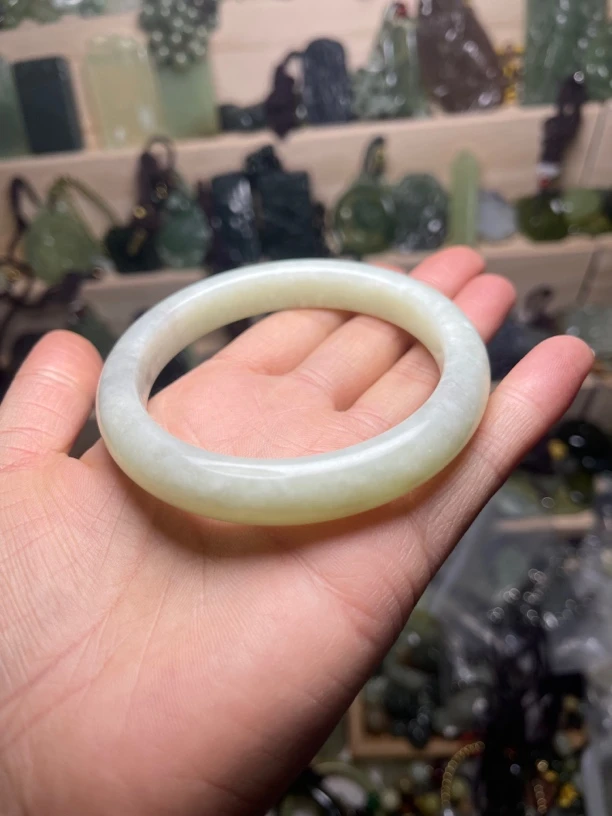 天然烟紫色紫罗兰手镯一支自己备注口径（多样性发货一个