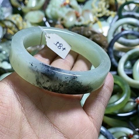 岫玉手镯未镶嵌58口径