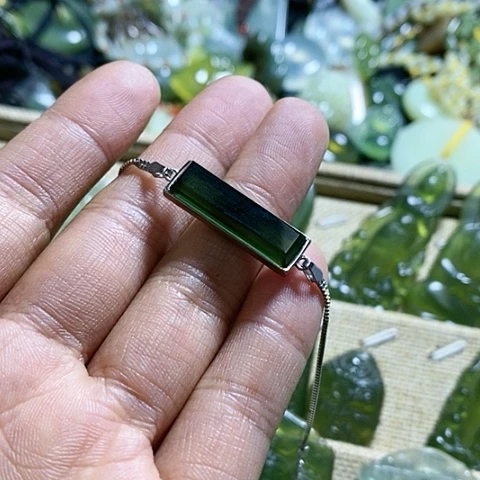 岫玉手链未镶嵌一个