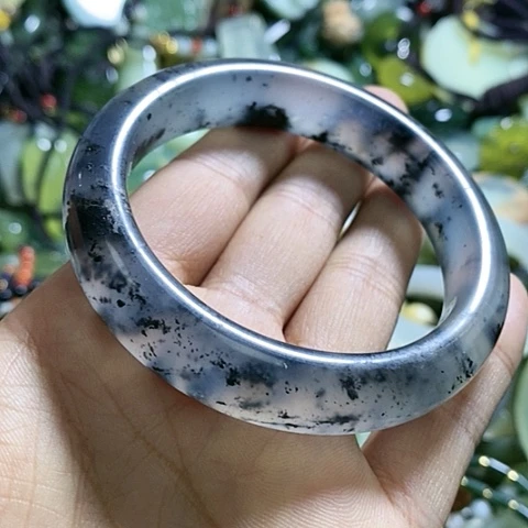 岫玉手镯未镶嵌56口径