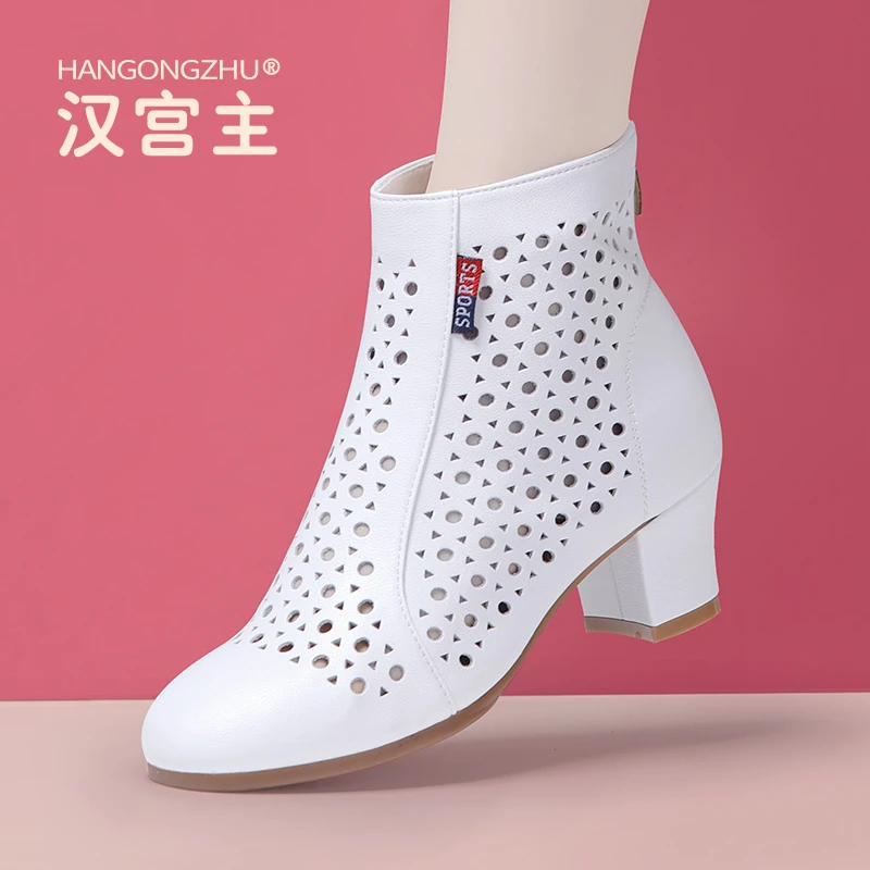 女鞋白色透气真皮软底广场舞鞋高帮中跟凉靴夏季款时尚百搭妈妈鞋