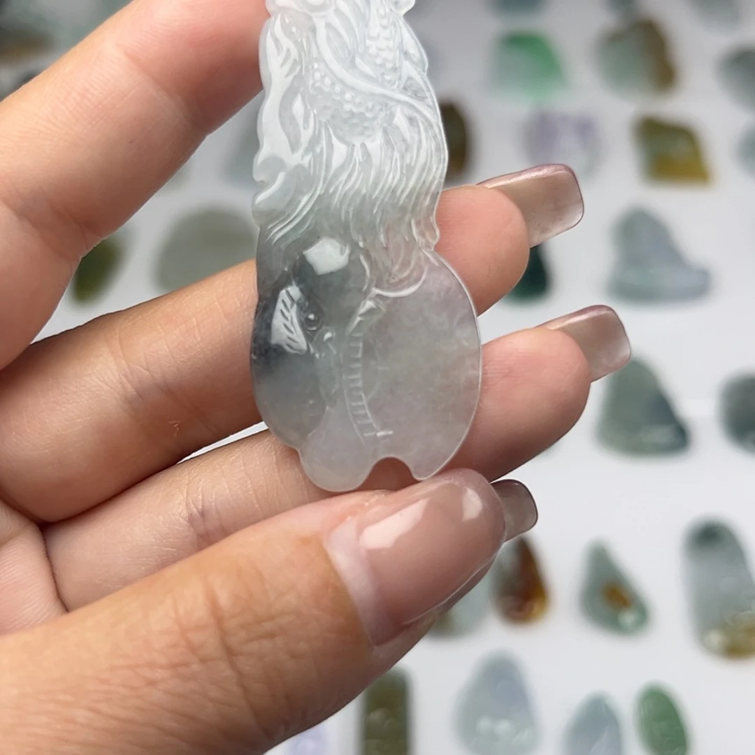 【闪购商品】翡翠颈饰未镶嵌府上有龙
