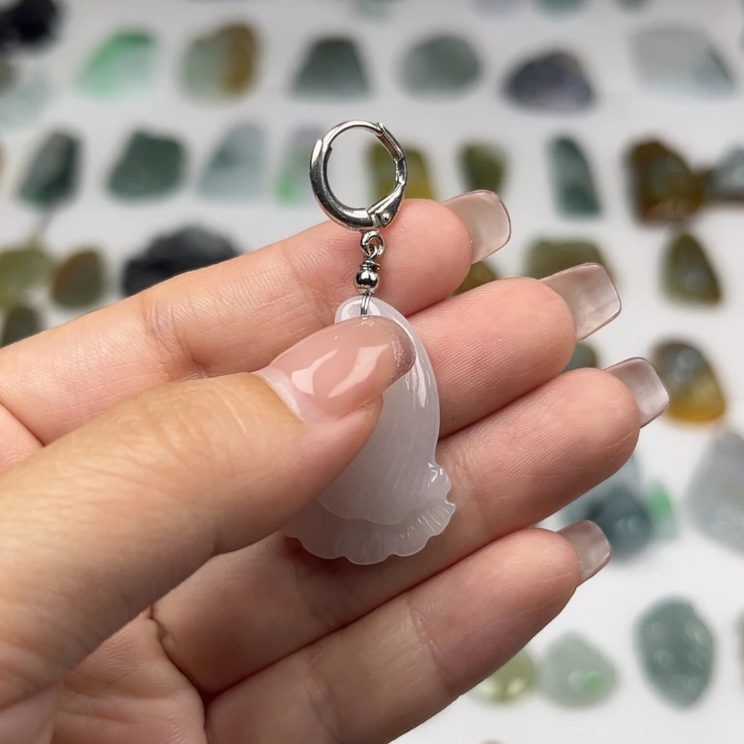 【闪购商品】翡翠颈饰未镶嵌s****妖银托