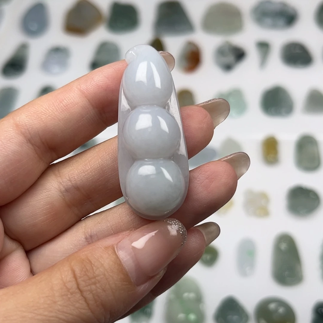 【闪购商品】翡翠颈饰未镶嵌福豆