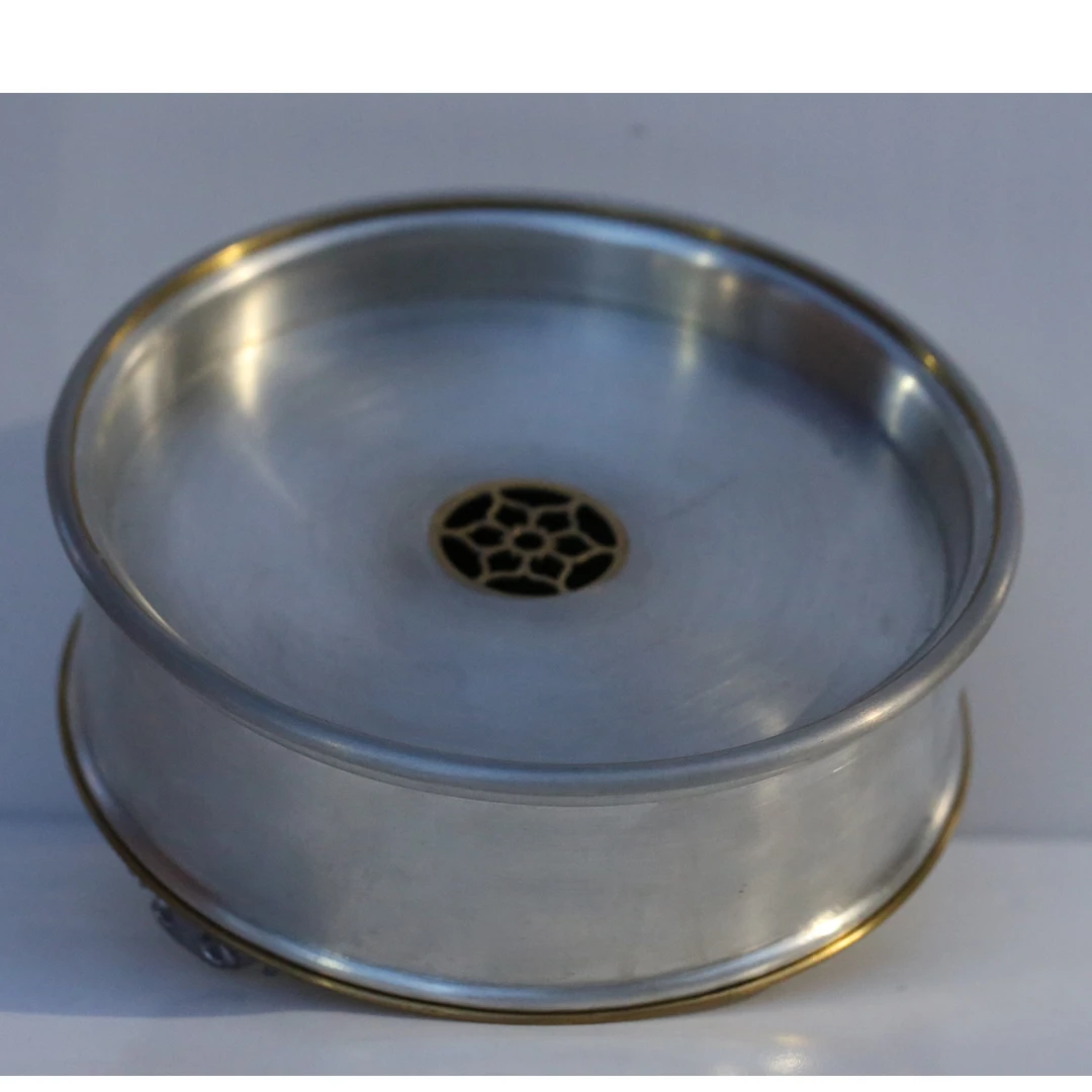 纯手工精制工夫茶船，银头锡。尺寸直径16高8。精工细作，千锤百炼