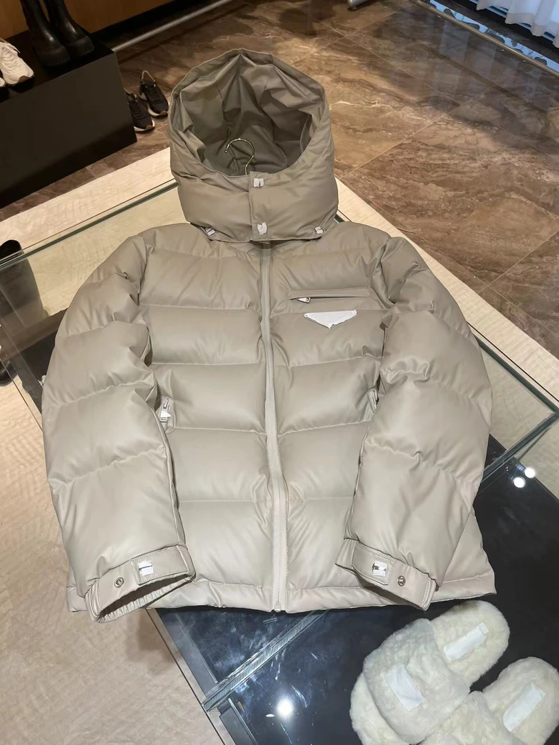 W2023新款P女士 胸标 连帽秋冬厚外套