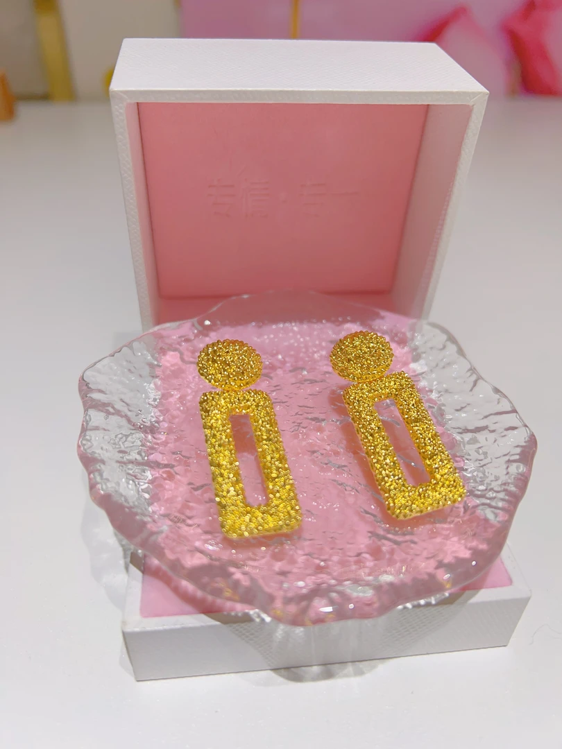 足金999锤纹长方形耳针