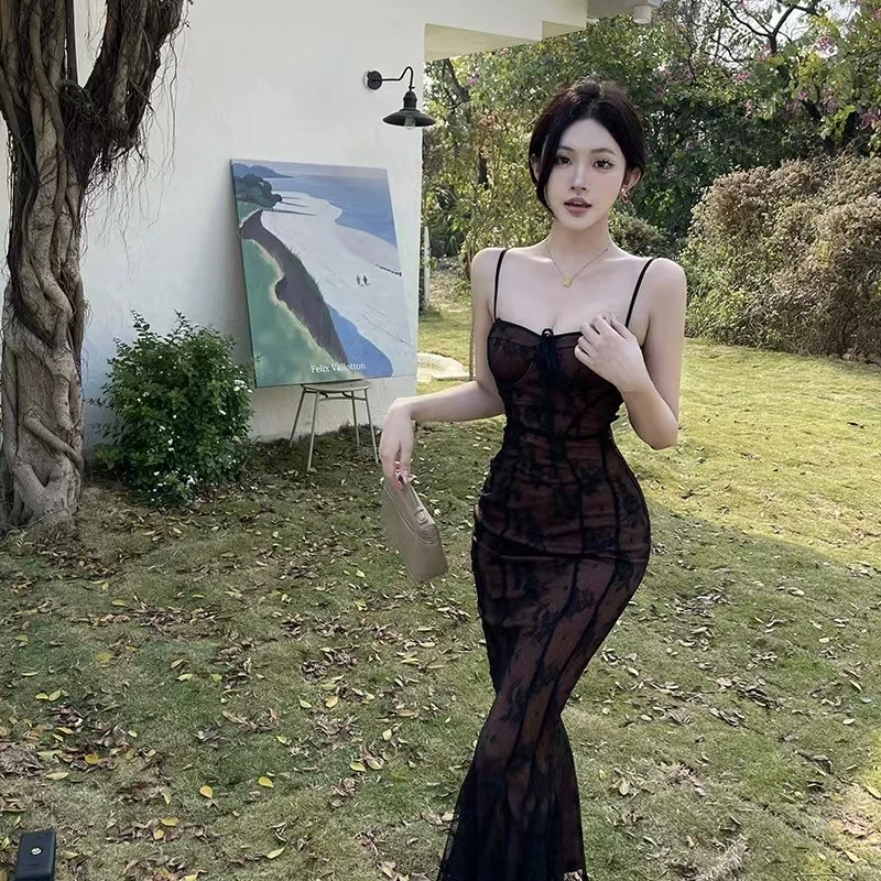 名媛风蕾丝绑带连衣裙显瘦气质夏季收腰修身包臀碎花性感复古开叉