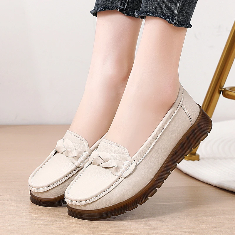 艾舒芸软面妈妈鞋软底轻便女士皮鞋中年女鞋夏款一脚蹬乐福豆豆鞋