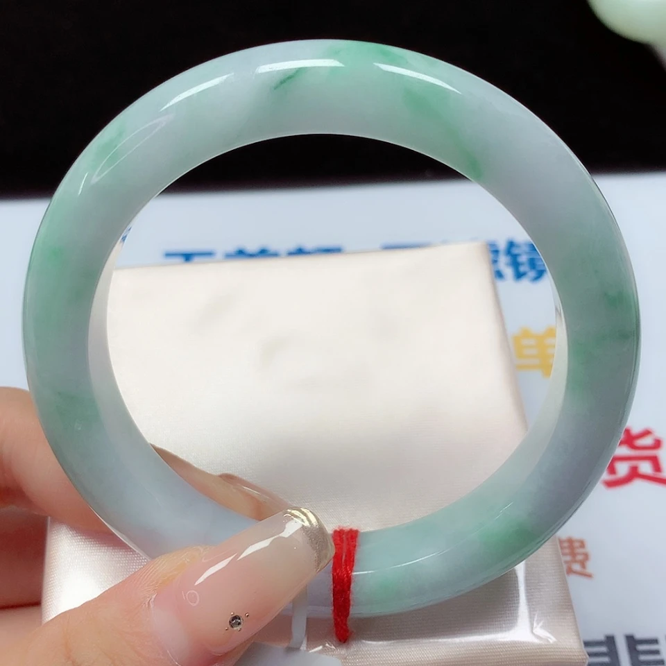 【闪购商品】翡翠手镯未镶嵌60圈