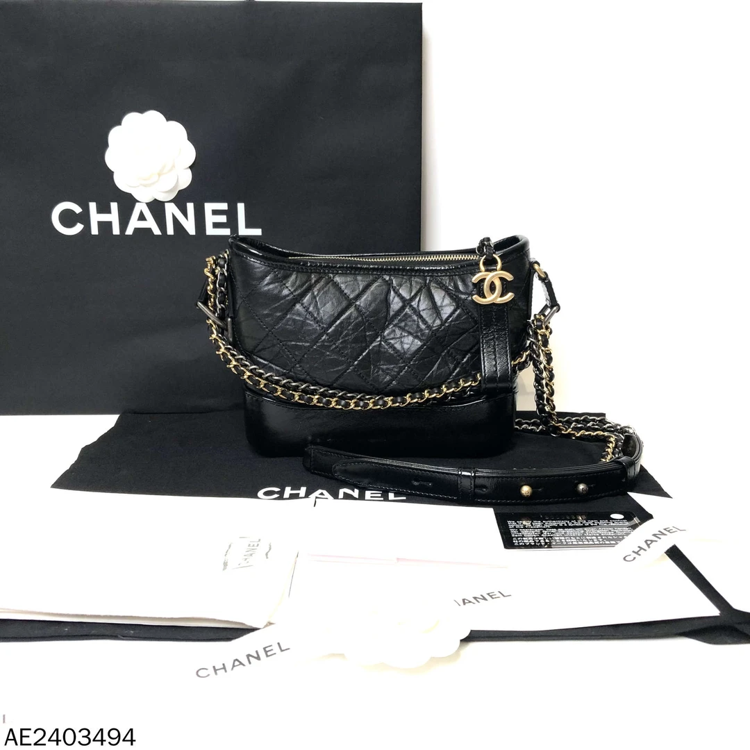 99新 Chanel/香奈儿 黑金油蜡流浪包小号/AE2403494