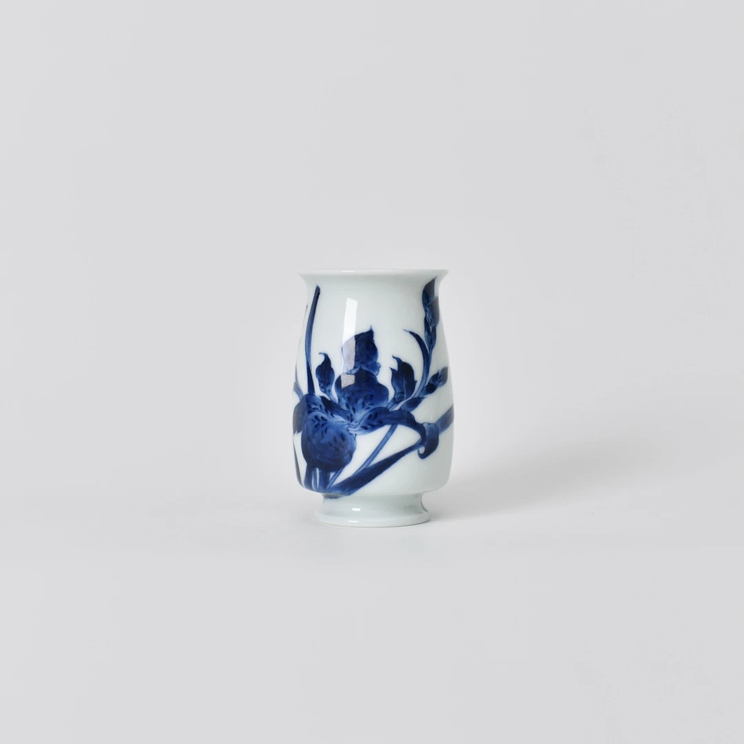 雨后湛蓝系列鸢尾花闻香杯 口径:4.8cm 高度:8.1cm 容量:100ml
