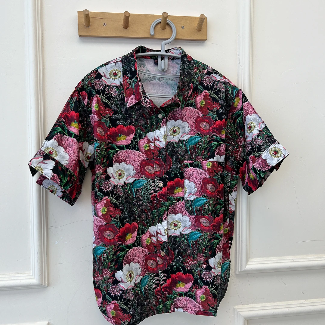 89011 浮力款，老佛爷出品，纯棉印花衬衣，140斤以内可穿