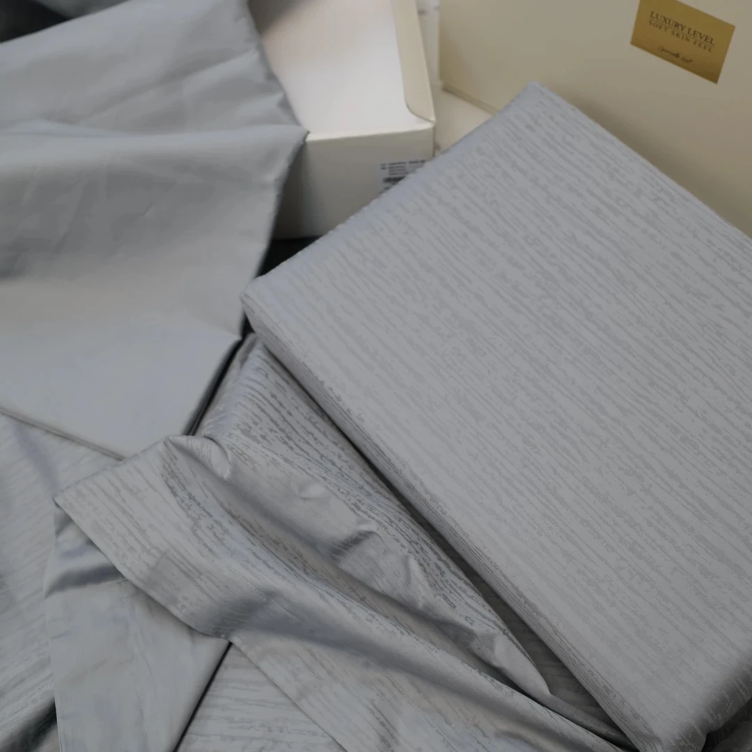 50981  好品牌100支加密色织提花四件套，轻奢灰蓝色，标准/加大