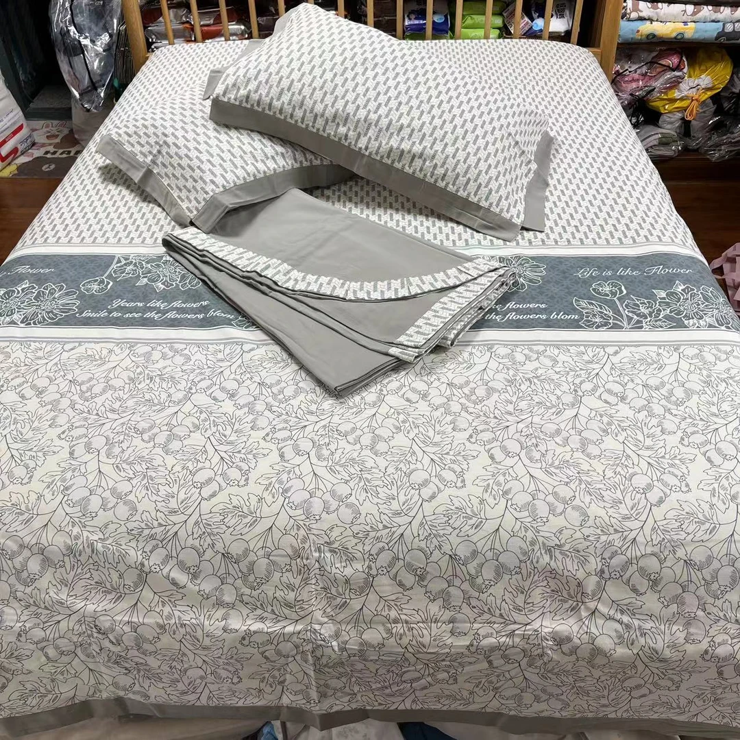 47562  倾城花语磨毛面料四件套  尺寸：200×230cm/220×240cm