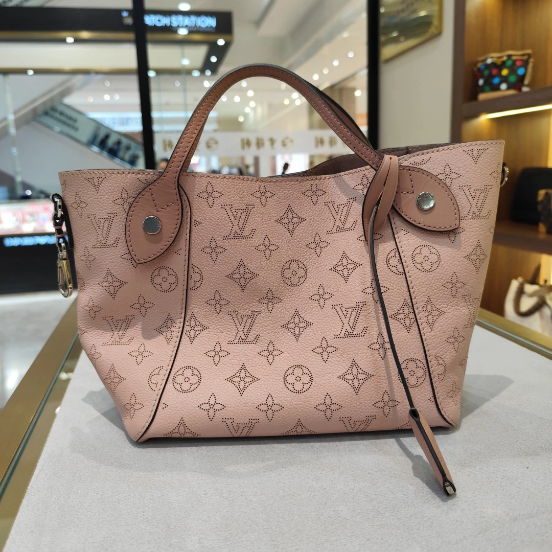 95新 LV Lv粉色月光女神水桶包 98新 18年