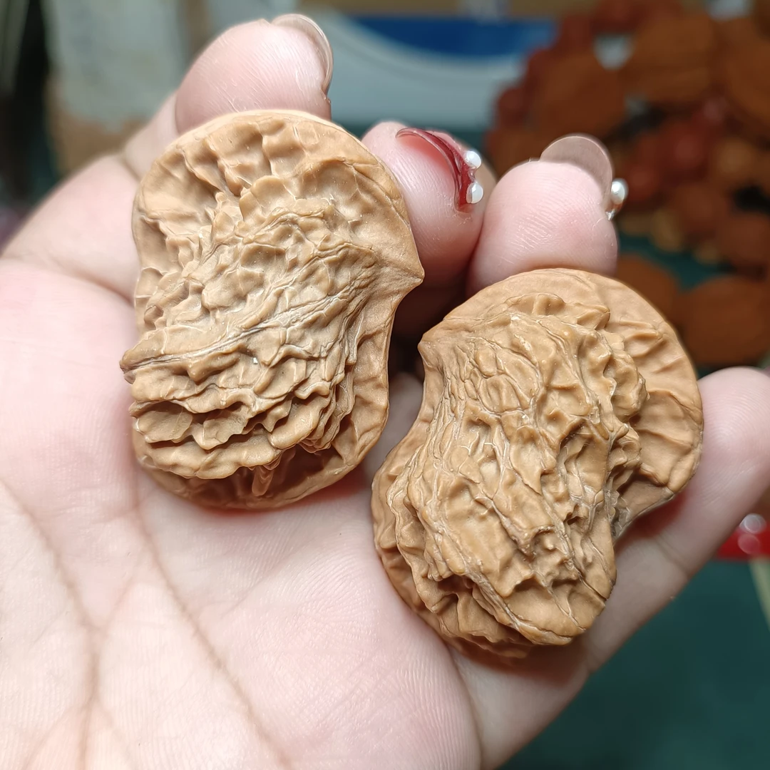 随机发货一对手把件望月牛角文玩核桃手把件鸳鸯异形小鸟白茬