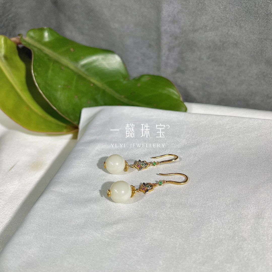 【一懿珠宝】银镶嵌和田玉白玉圆珠耳钩精致古风多样性发其一by115