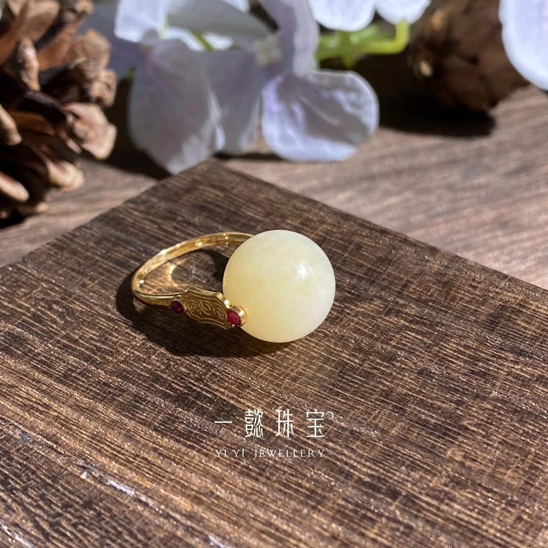【一懿珠宝】和田玉糖料戒指14mm+珠径18K金镶嵌女士金戒ty166