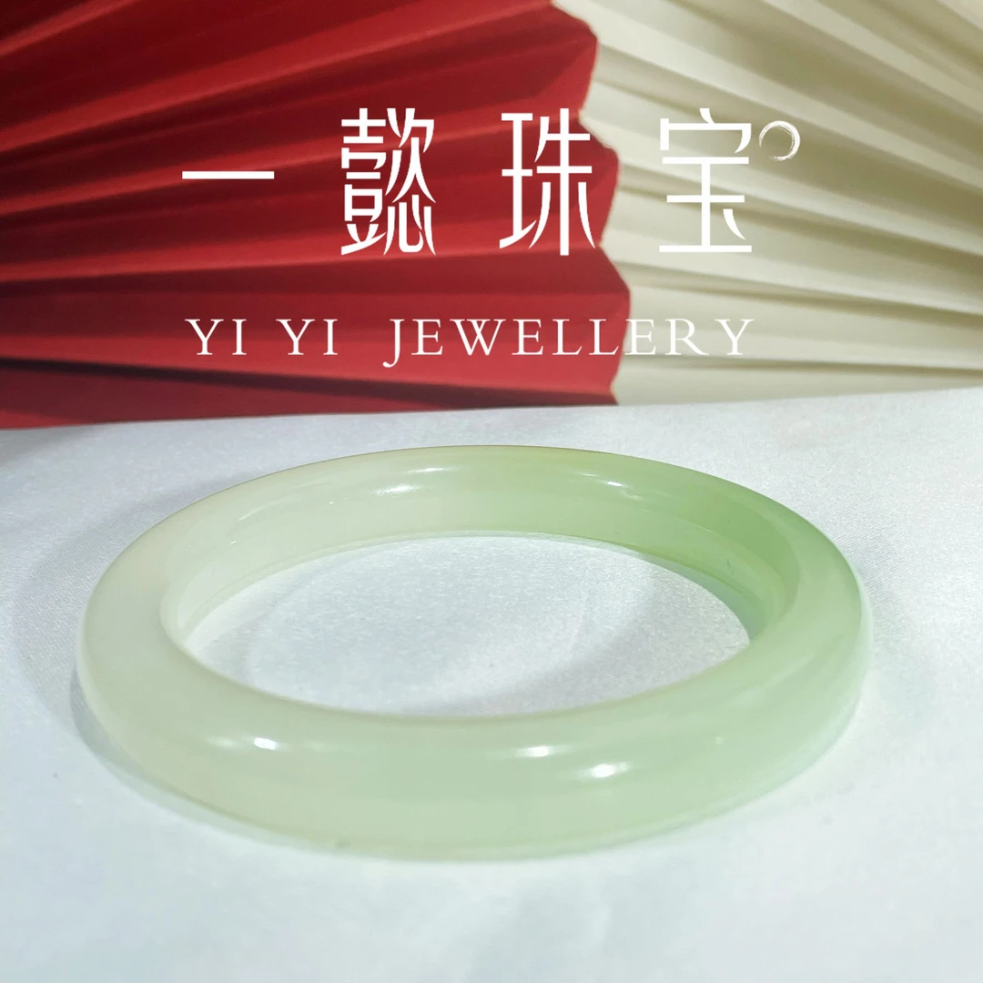 【一懿珠宝】天然和田玉翠青手镯传承多样性发其一（翠青和田玉手镯