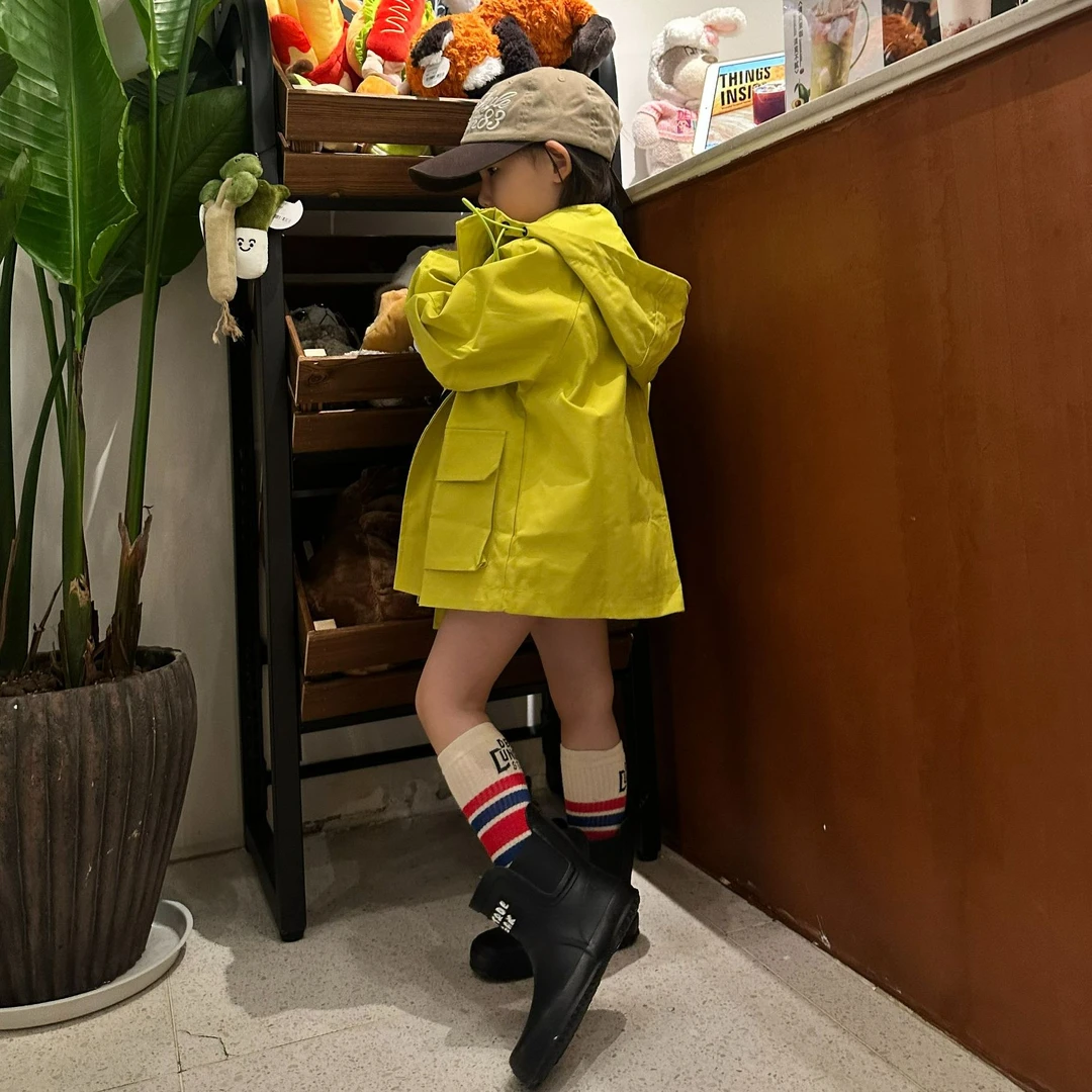 令佳潮牌 现货  童装秋冬连帽休闲宽松外套户外洋气冲锋衣外套026