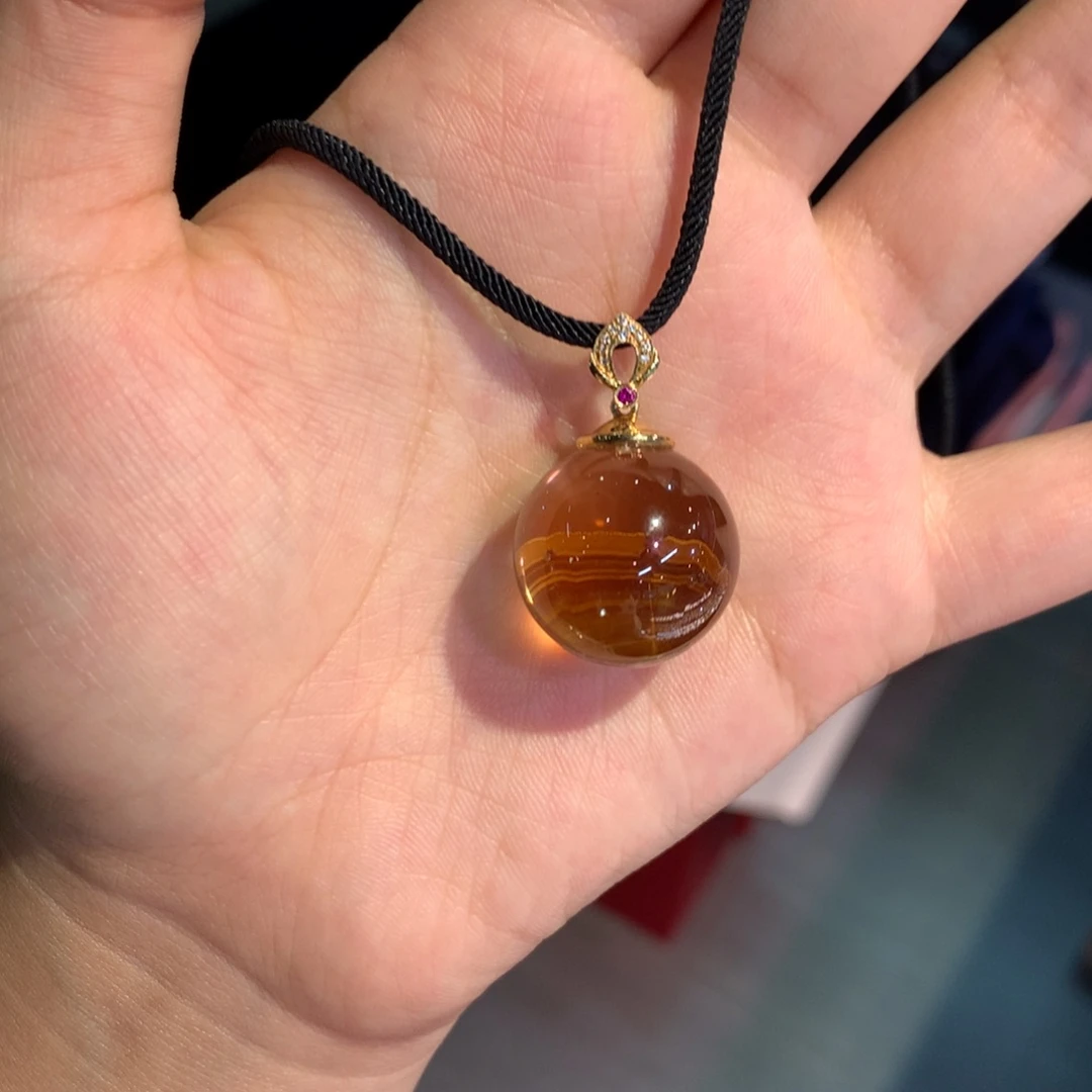 水晶颈饰18K金镶嵌菲*天然