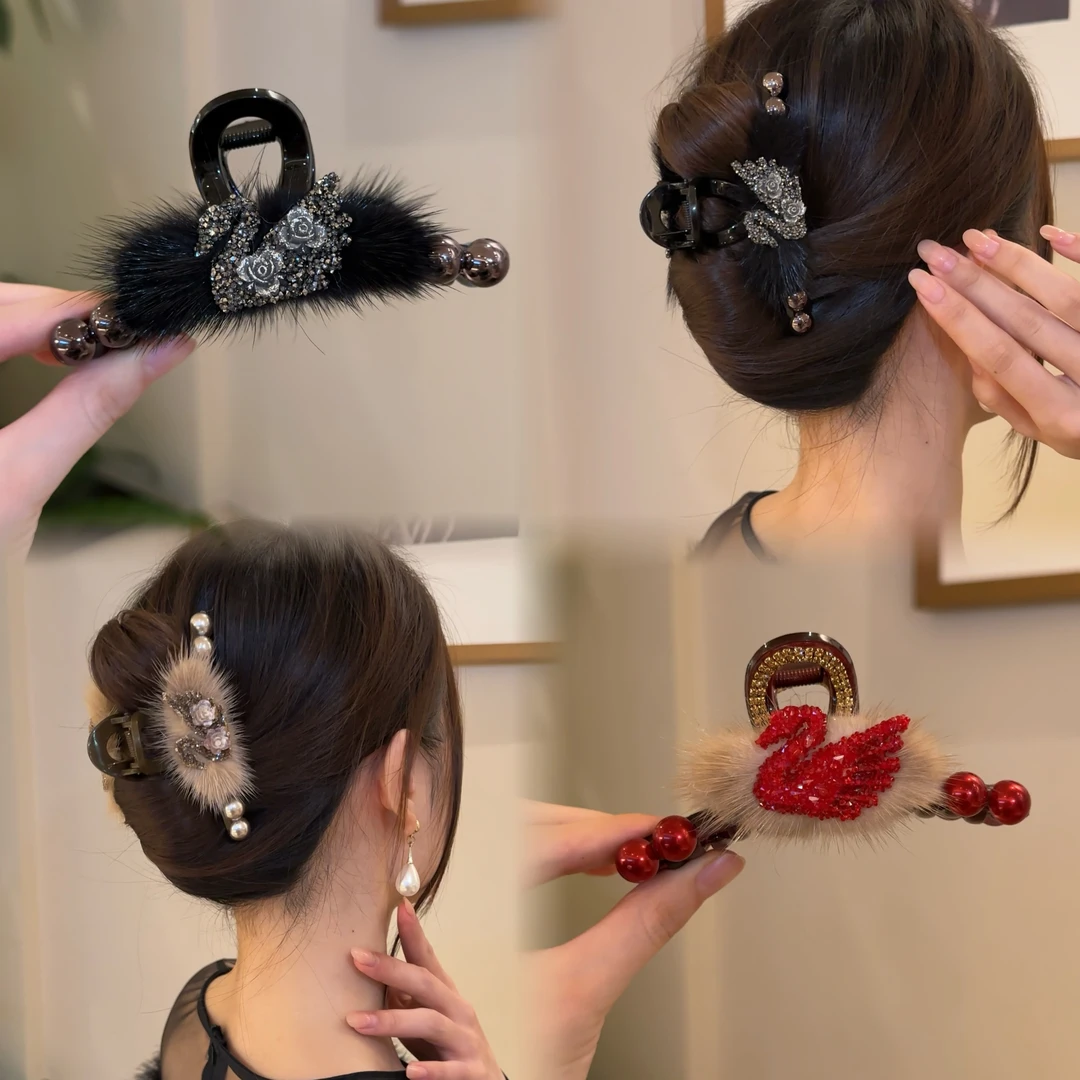 轻奢水钻天鹅毛绒抓夹毛毛鲨鱼夹后脑勺盘发水貂毛发夹