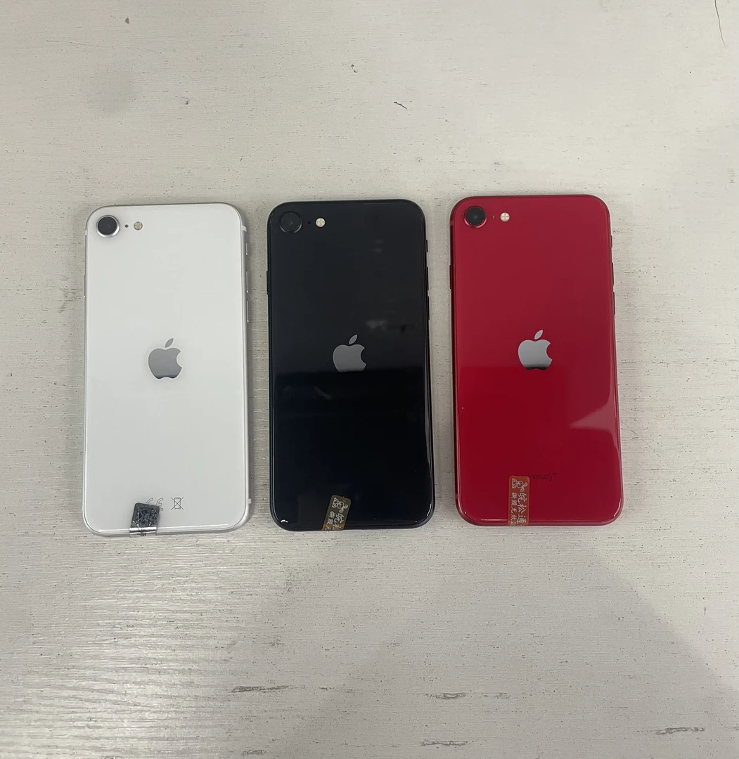 9新 Apple/苹果 苹果se二代 64G A13处理器