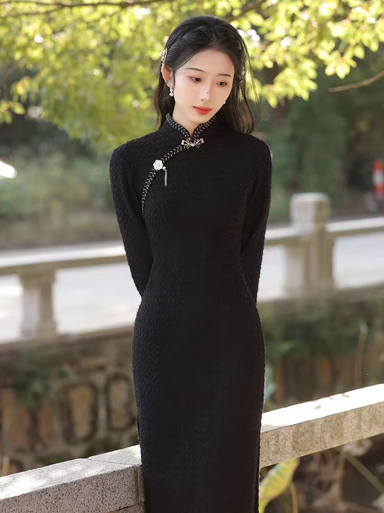 黑色旗袍少女长款新款长袖民国加绒改良版年轻款古法气质季