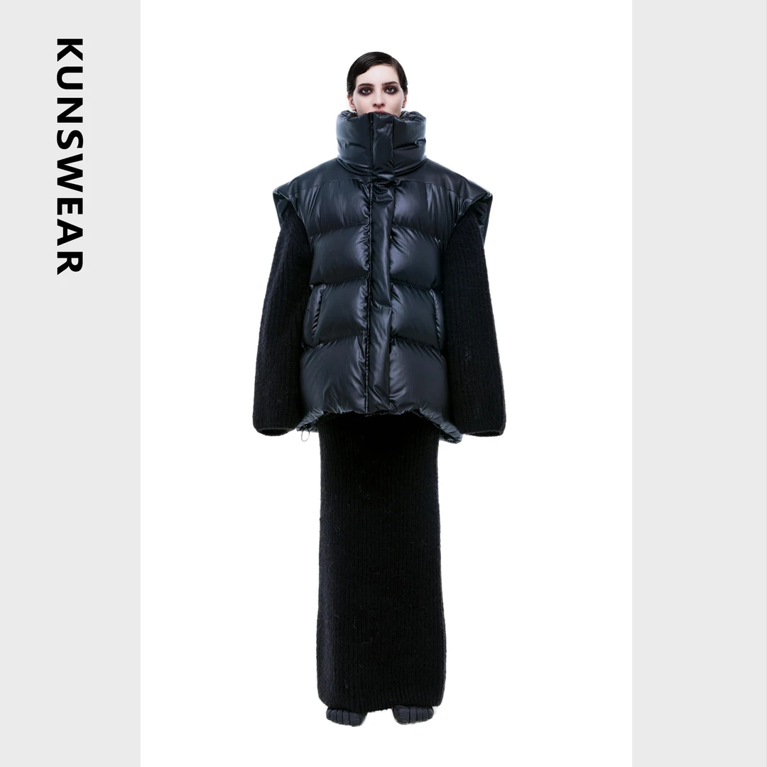 KUNSWEAR/琨丝薇尔24WI 经典立领百搭保暖羽绒马甲外套 828009010