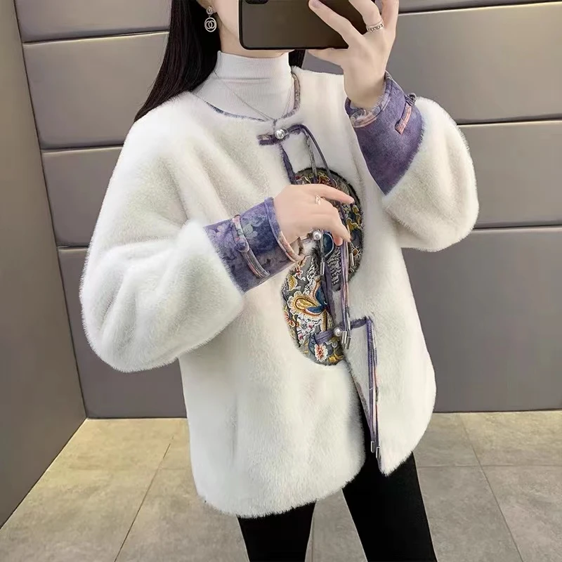 国风气质刺绣水貂绒外套宽松皮毛一体冬季女上衣加绒加厚中长款