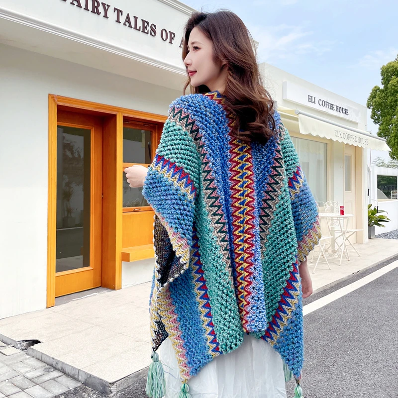 云南大理民族风爆款披肩新疆藏旅游拍照针织外搭斗篷旅行丽江新款