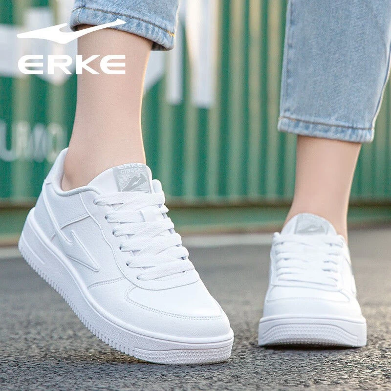 鸿星尔克板鞋女秋冬季官网旗舰小白鞋红星女士休闲鞋学生运动鞋