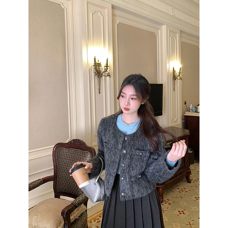 捡漏回馈 乌77重工高级感灰色小香风长毛呢外套宽松显瘦短款上衣