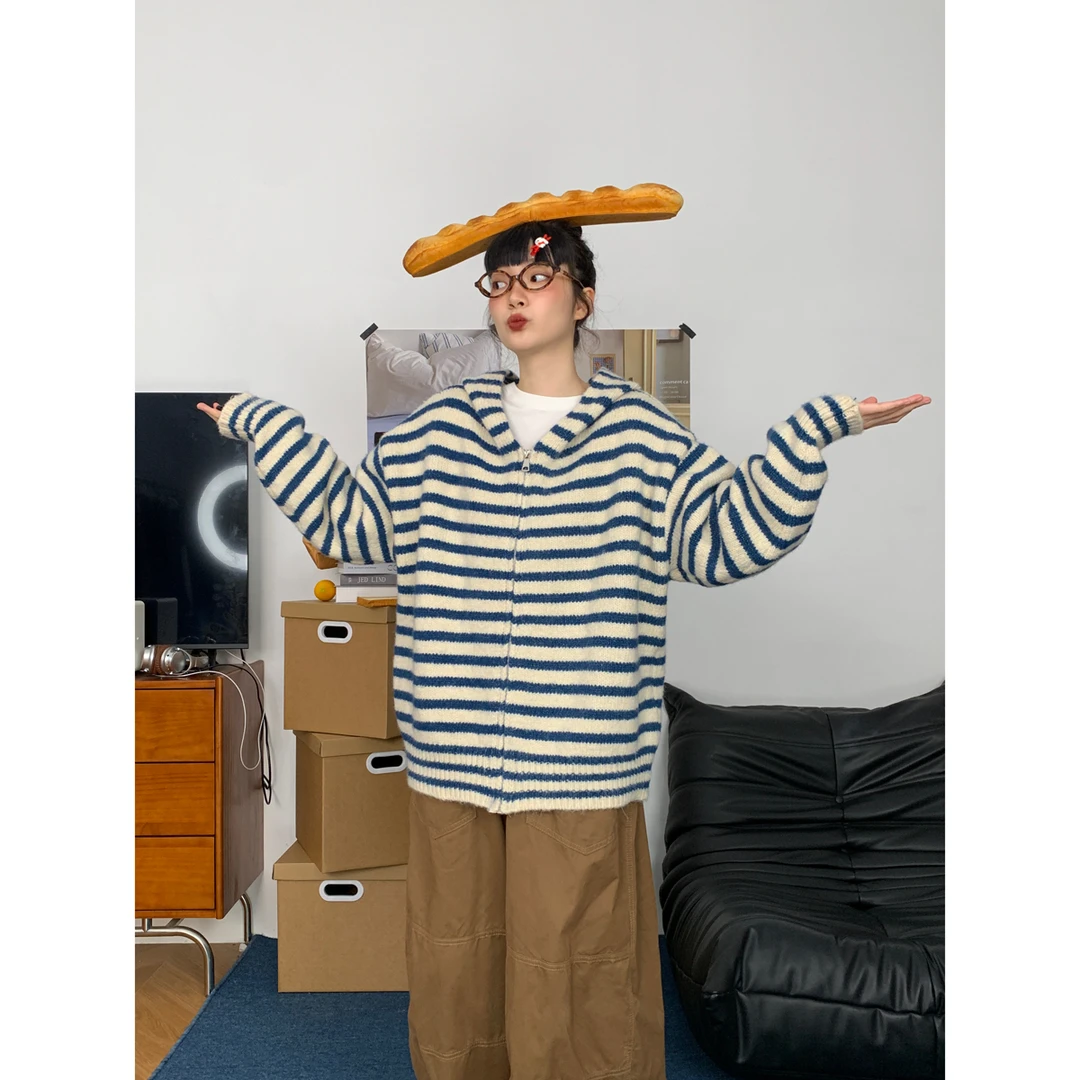 慵懒风加厚条纹连帽毛衣外套女秋冬新款拉链衫减龄休闲针织衫上衣
