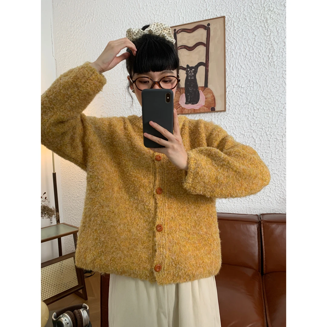 日系复古黄色圆领毛衣外套女2025秋冬新款宽松百搭针织衫81145286