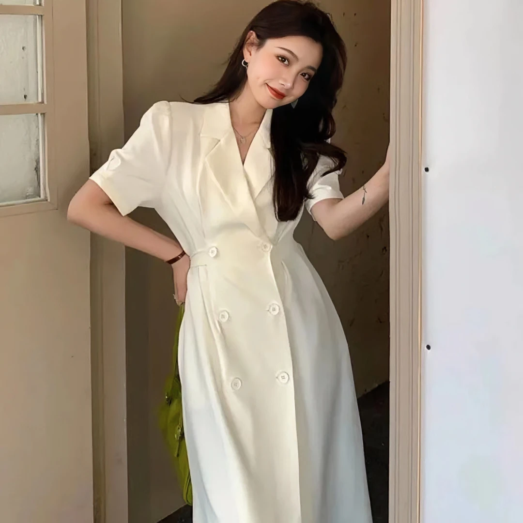 大码女装、品牌撤柜、四季女装、清新风街拍、气质女装荷叶边