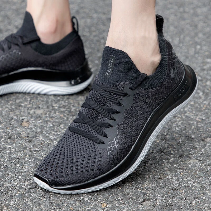 【仓播特卖】安德玛女鞋夏季新款运动鞋轻便跑步鞋3025711-003