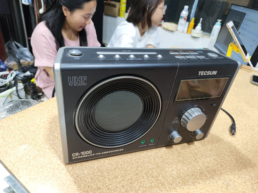 9新  二手 德生 1000收音机  ，成色如图，（不通电 ，配件出）