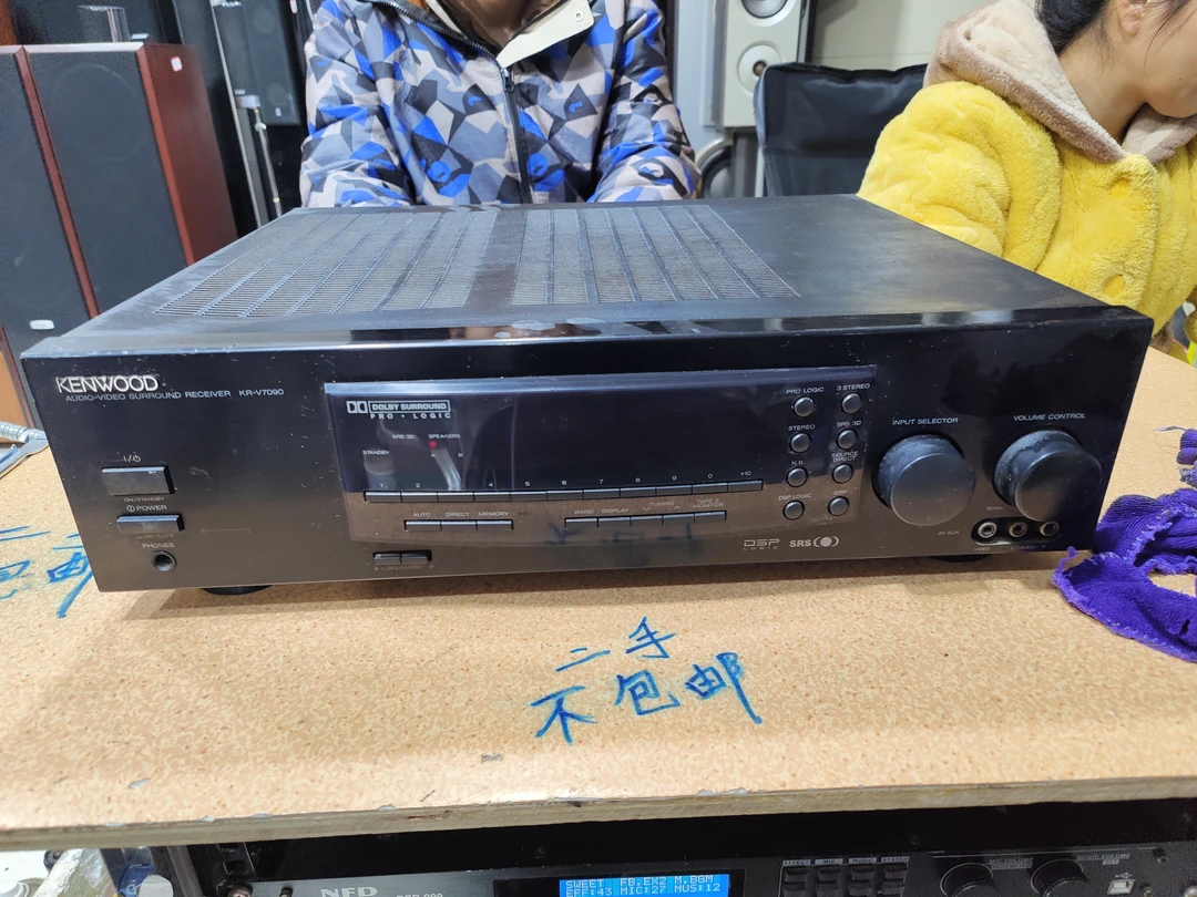 9新  二手 建伍V7090功放，成色如图（出声，屏幕不够亮，不带线材）