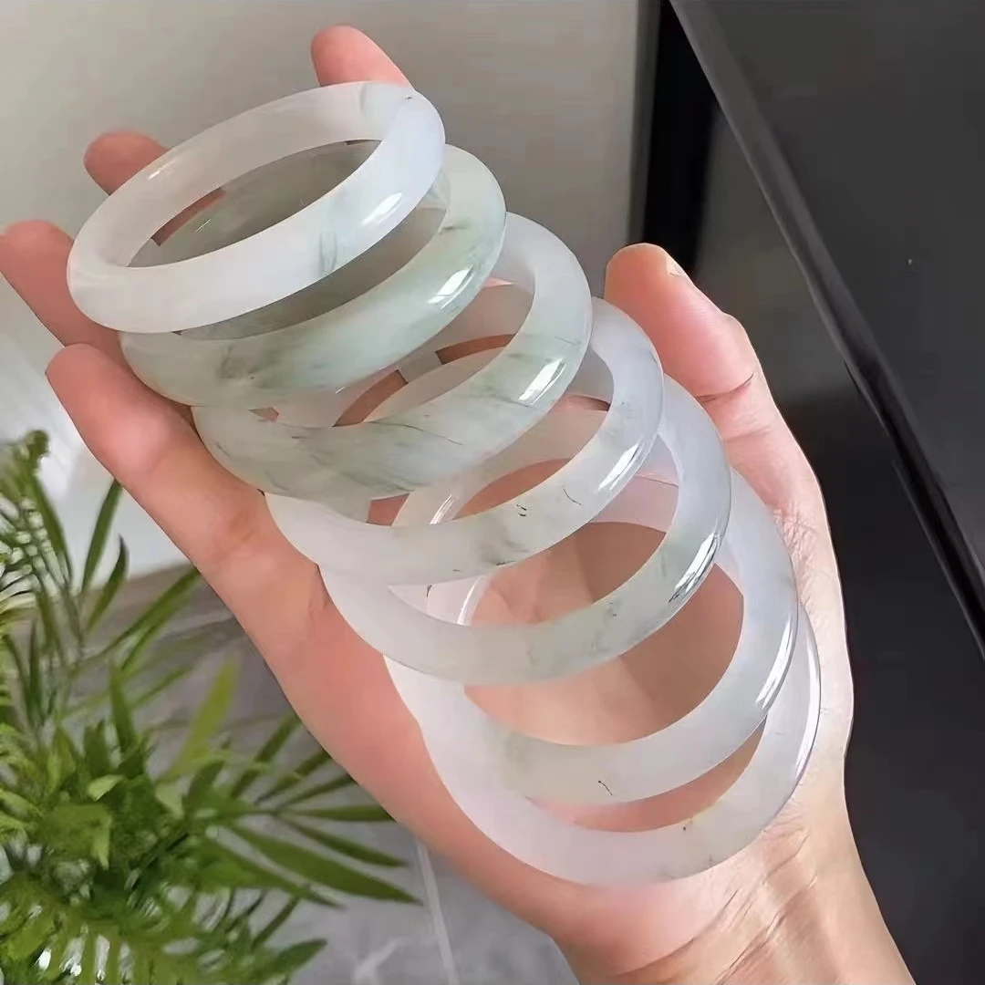 新疆天山翠飘花手镯美人镯冰透女款手镯随机多样性发货拍一发一