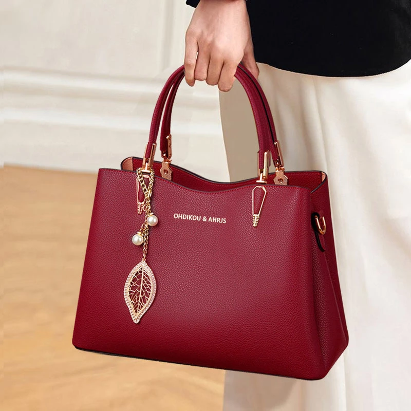 香港品牌手提包女包红色新娘婚包妈妈轻奢喜婆婆婚庆婚宴中年包包